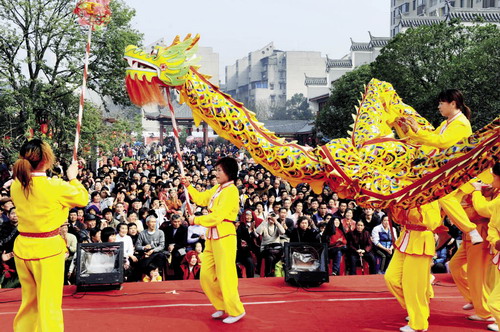 今日中国-- 春节历史的吉庆记忆
