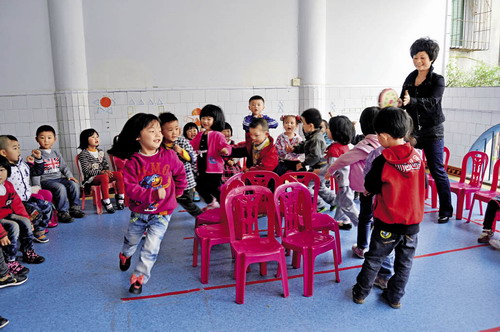今日中国-- 小城幼儿园的一天