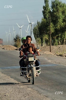 青海第三产业gdp_青海各区县gdp排名(3)