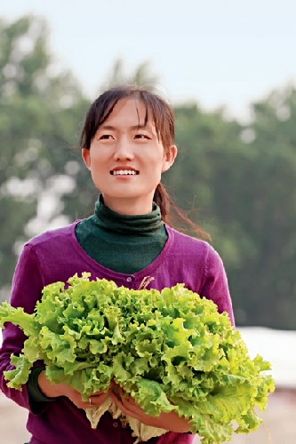 海歸女博士回鄉(xiāng)種地年賺800萬(wàn) 農(nóng)村仍是一個(gè)廣闊的天地