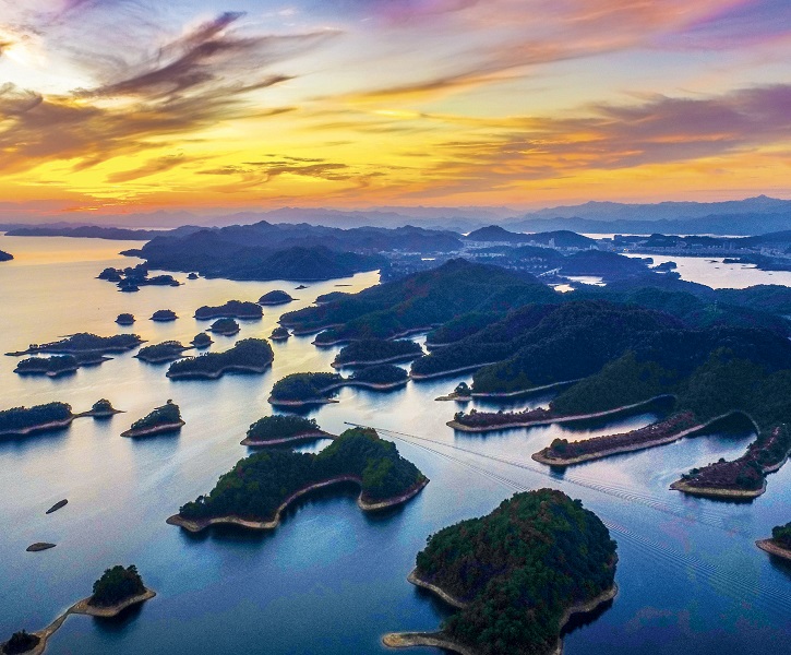 Qiandao Lake: A Thousand Isles of Serenity