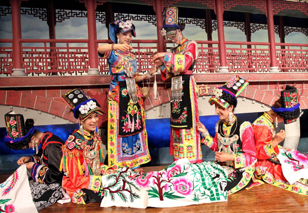 China's ethnic culture shines at Expo
