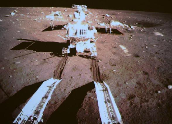 Le rover lunaire chinois s&apos;est séparé du module d&apos;alunissage