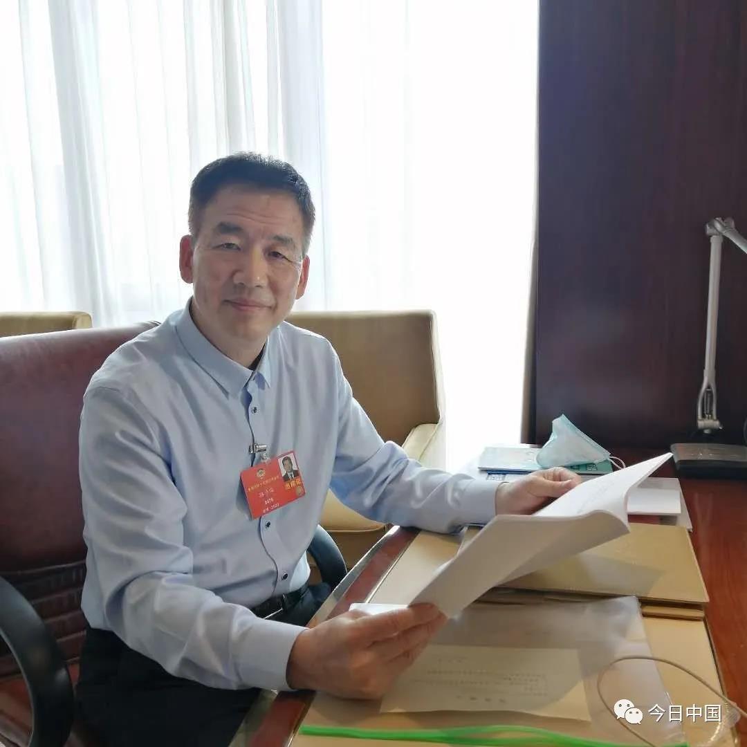 全国政协委员,福建省泉州市政协副主席骆沙鸣.